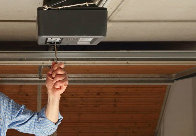 Tony's Garage Door Repairs - Garage Door Repair photo 2